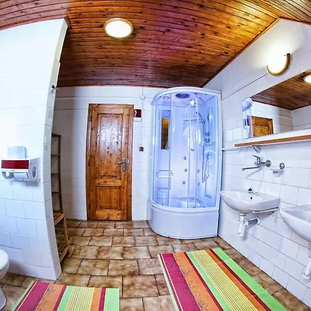 Penzión pre hostí Pod Horami S Restauraciou 